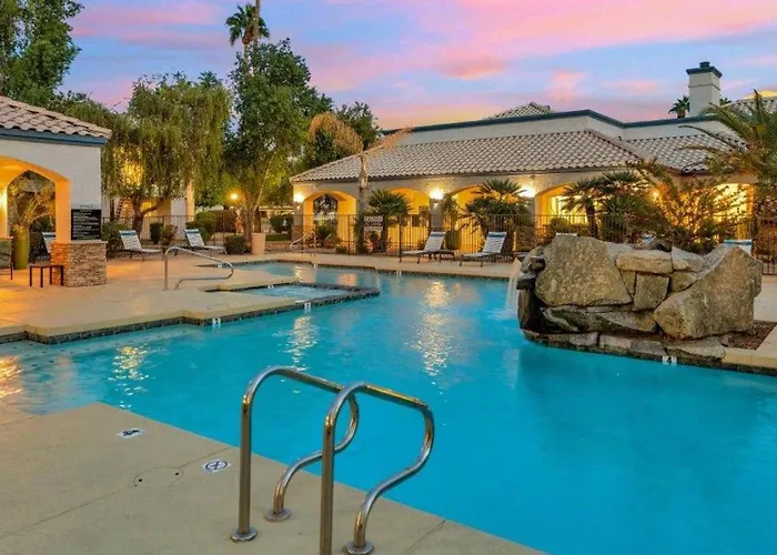 Landing Incredible 1Bd Pool Gym Phoenix