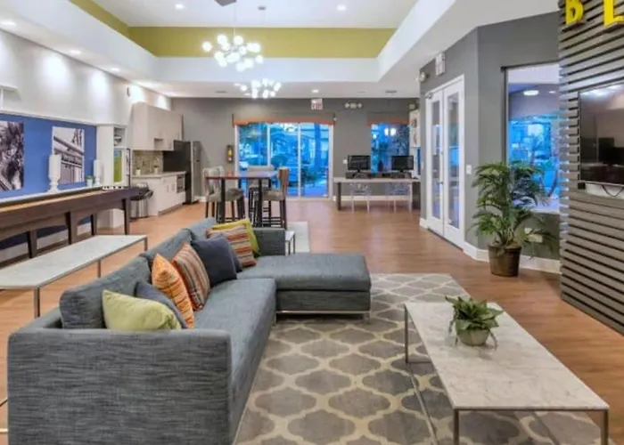 Landing Incredible 1Bd Pool Gym