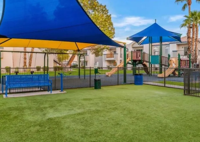 Landing Incredible 1Bd Pool Gym Apartment *