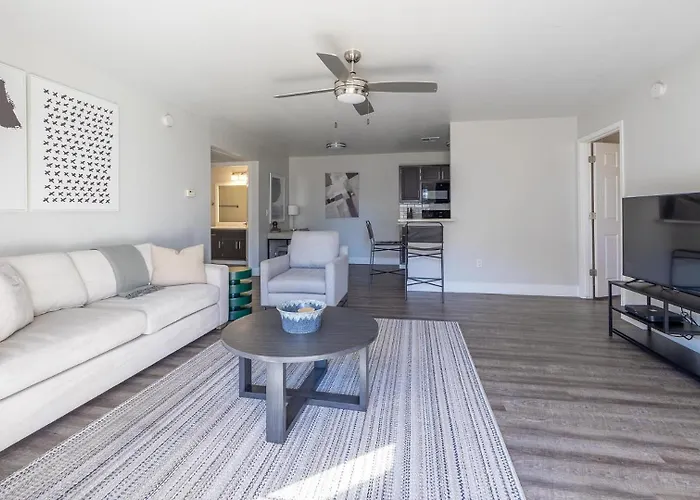 Apartment Landing Incredible 1Bd Pool Gym