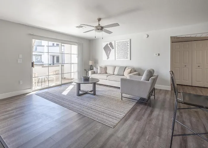 Landing Incredible 1Bd Pool Gym