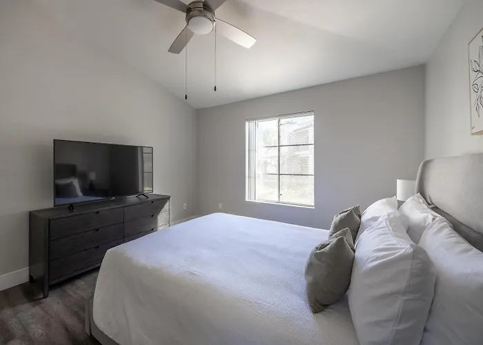 Landing Incredible 1Bd Pool Gym * Phoenix
