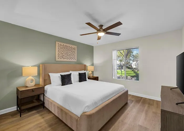 Landing Incredible 1Bd Pool Gym Apartment