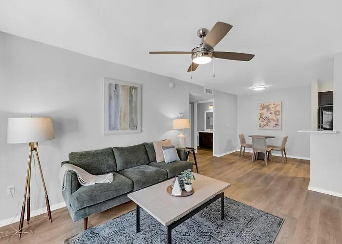 Landing Incredible 1Bd Pool Gym Apartment Phoenix